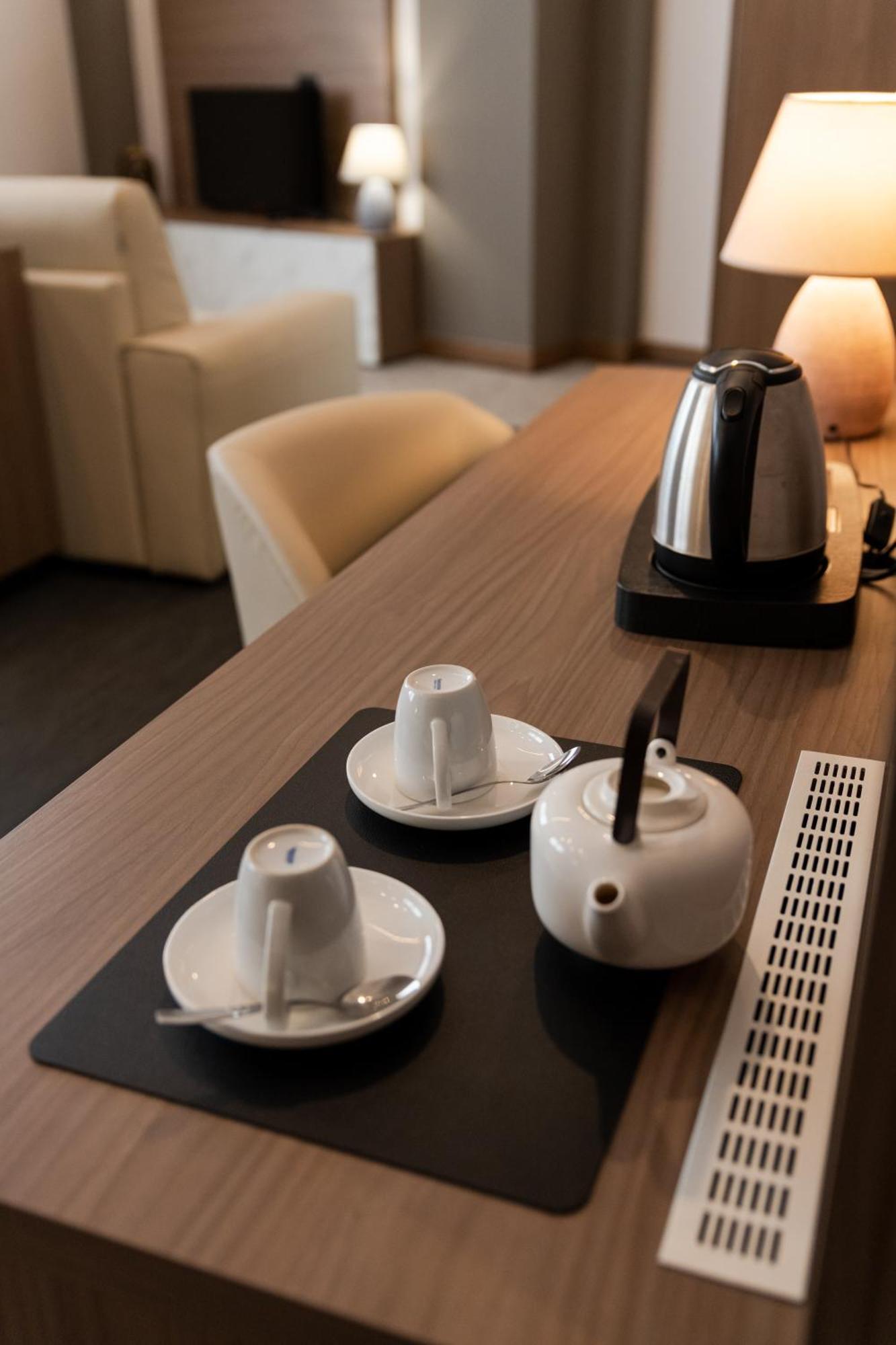 Building Hotel Teverola Dış mekan fotoğraf